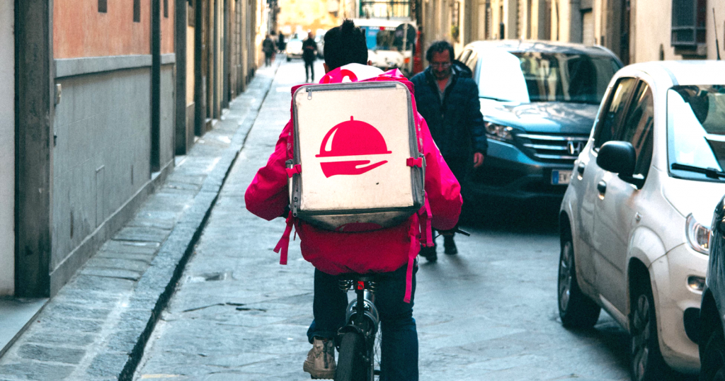 How to Build a Stunning Food Delivery App like Grubhub or UberEATS - Blog empeek